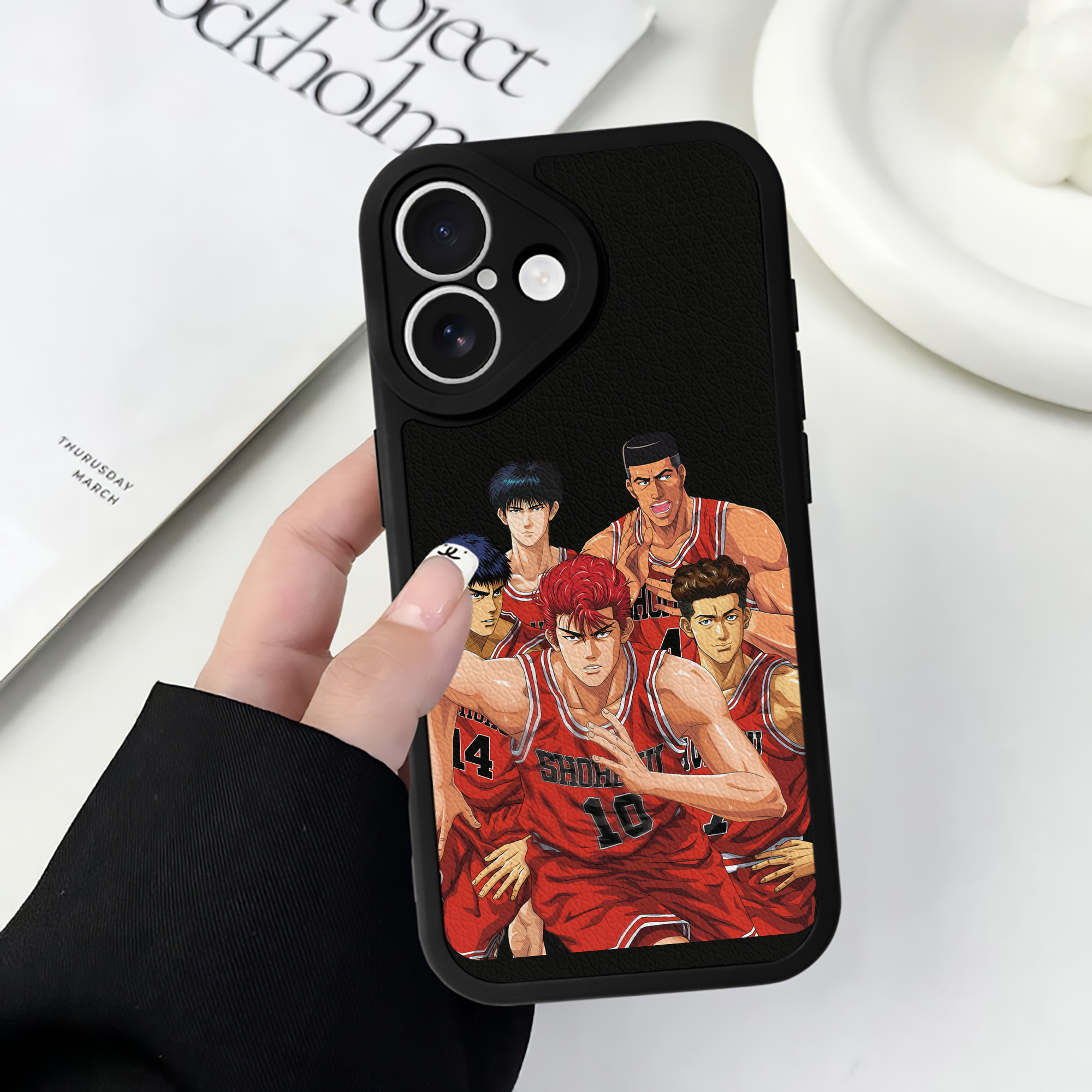 （画像用） SLAM DUNK／スラムダンク 【iPhone 16シリーズ対応】シリコンスマホケース（レザー調） 材質：シリコン